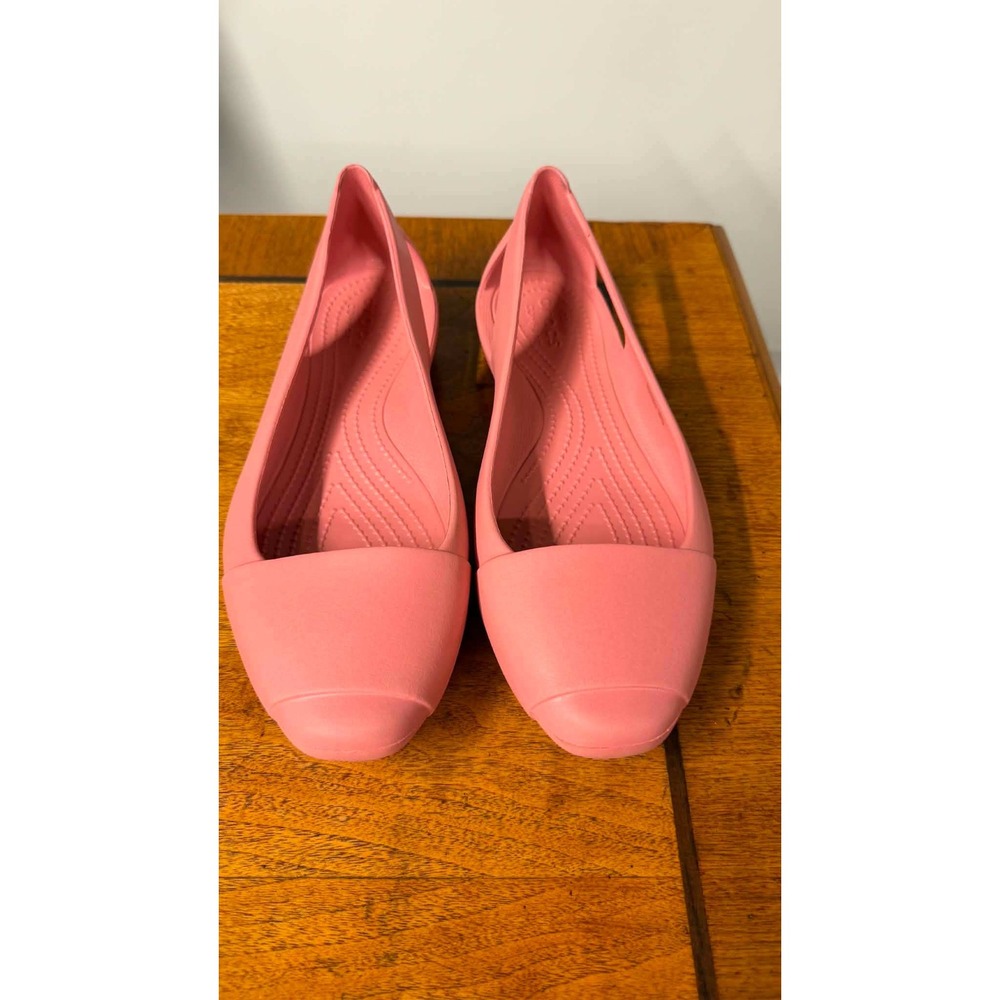 Crocs Womens 10 Pink Sienna Flat Pointed Toe Cutout Comfort Slip On Shoes